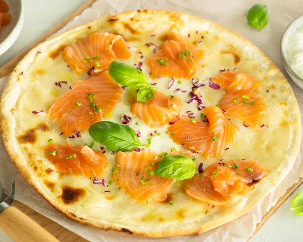 Flammkuchen mit Lachs